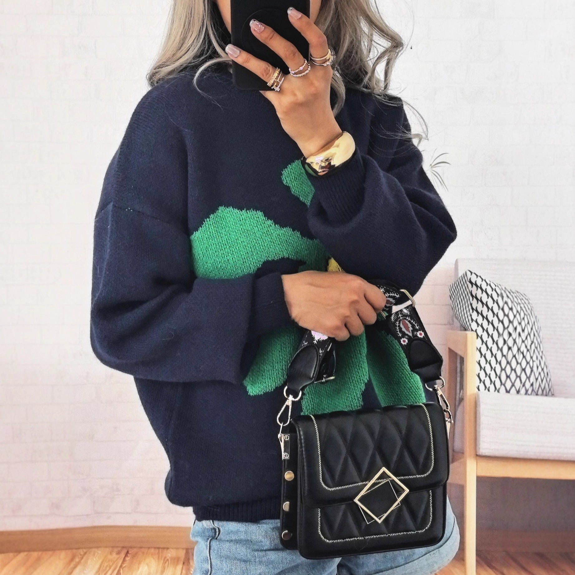 Casual Loose Knitted Round Neck Large Flower Jacquard Contrast Color Sweater