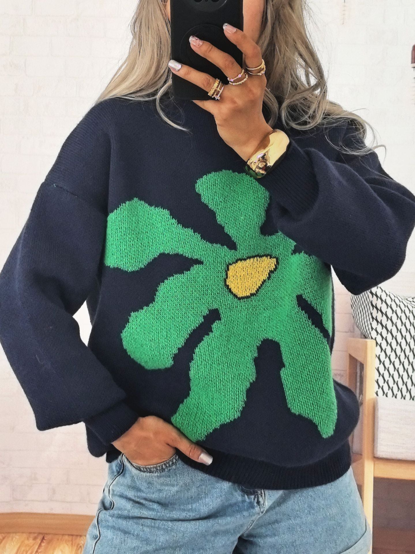 Casual Loose Knitted Round Neck Large Flower Jacquard Contrast Color Sweater