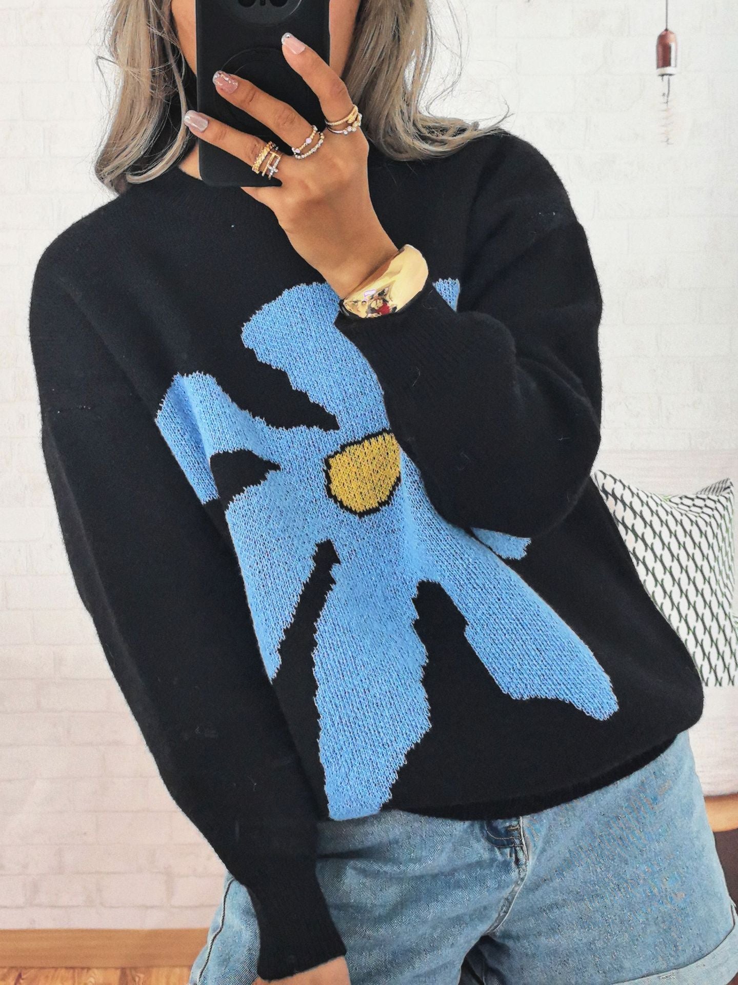 Casual Loose Knitted Round Neck Large Flower Jacquard Contrast Color Sweater